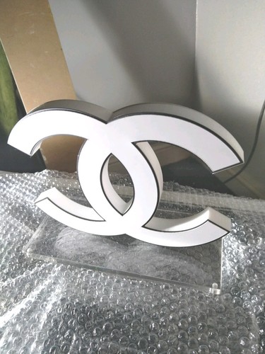 Chanel store logo white gold - chanel, white/gold