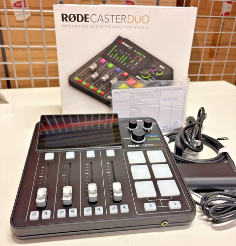 Rodecaster duo mint boxed - mint,