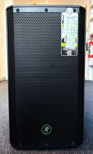 Mackie thrash 212 1300w - 212,