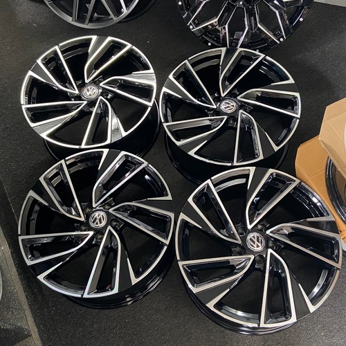 Display vw golf gtd - 18”,