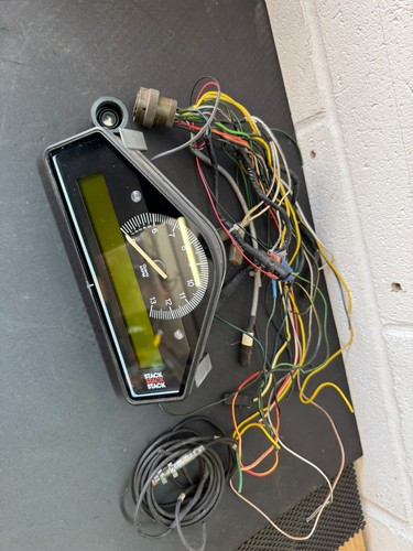 Stack dash rev counter and - dash,