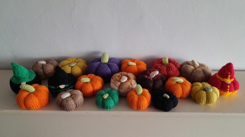 Display hand knitted - hand,